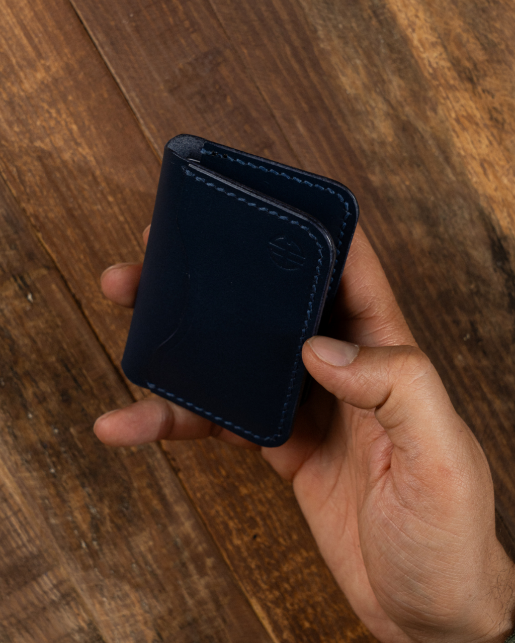 El Yapımı Premium Deri Kartlık - Wings | Signature